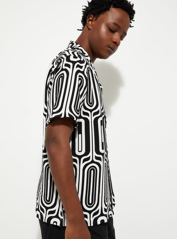 URB_N Men Printed Slim Fit Shirt