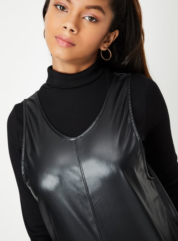 Girls Solid Pinafore Dress with T-shirt