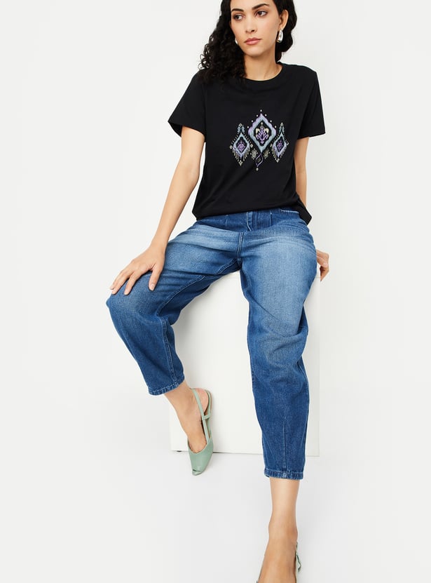 Women Ikat Printed T-shirt