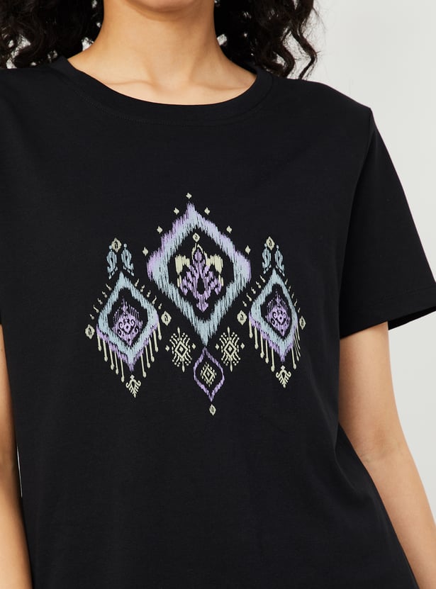 Women Ikat Printed T-shirt