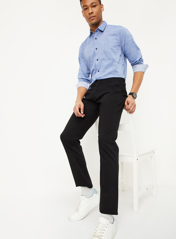 Men Solid Regular Fit Chinos