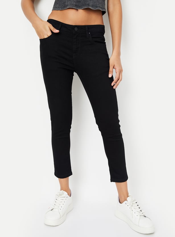 Women Solid Skinny Fit Jeans