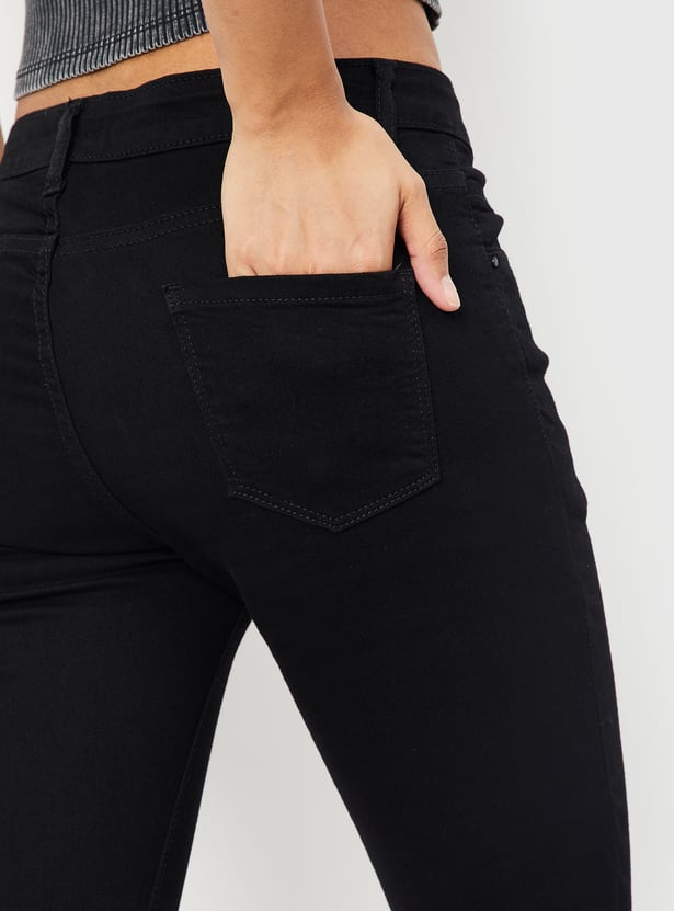 Women Solid Skinny Fit Jeans