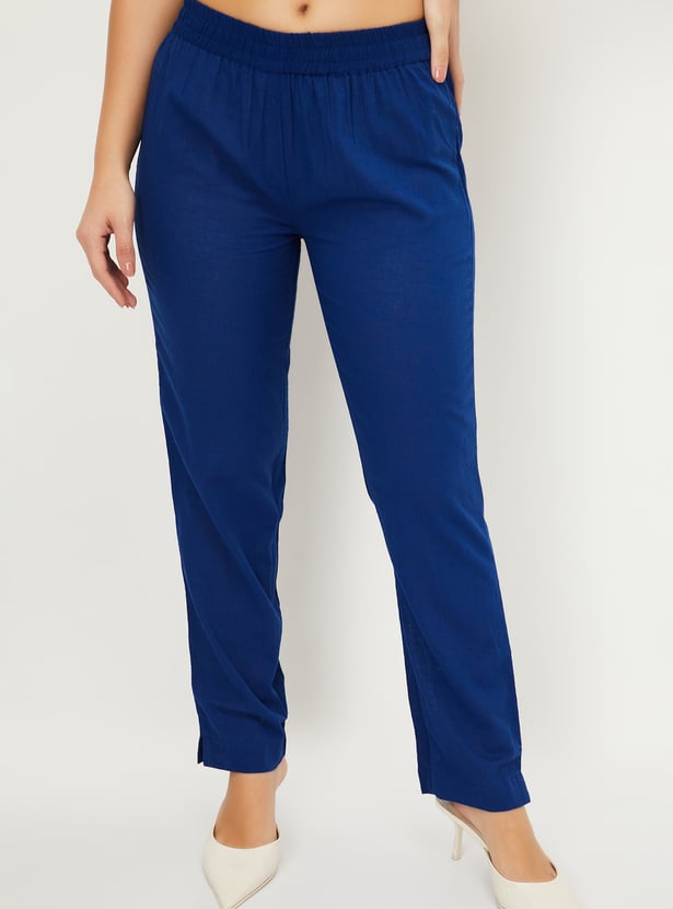 Women Embroidered Straight Kurta Set