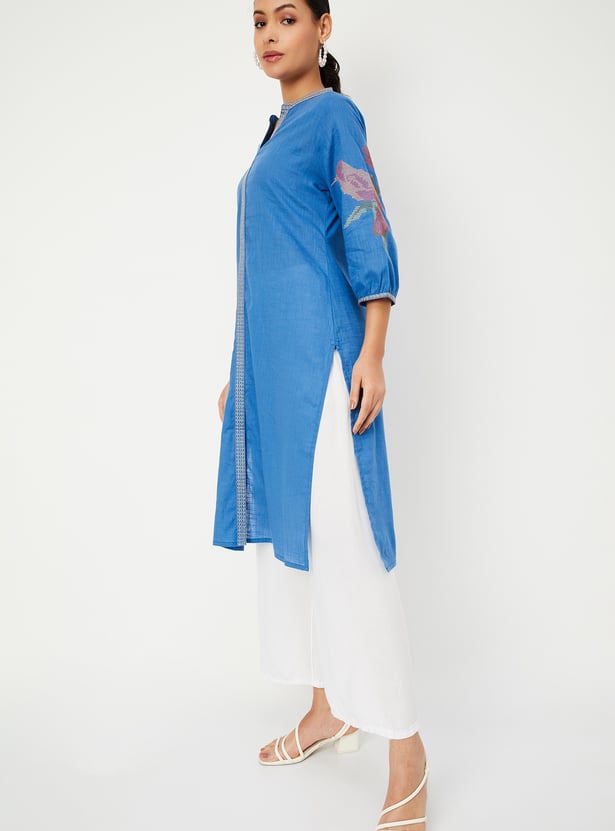 Women Embroidered Straight Kurta