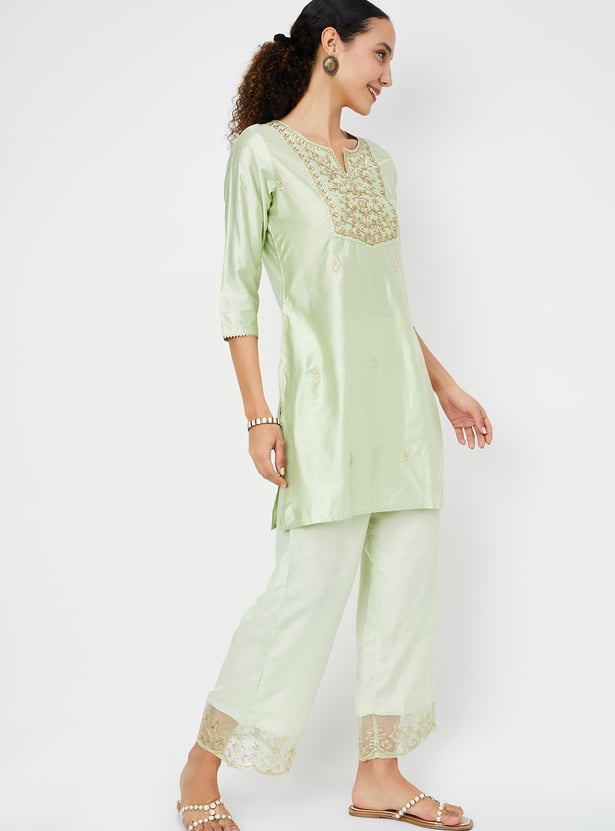 Women Embroidered Straight Kurta Set