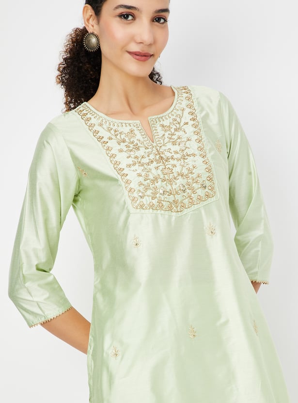 Women Embroidered Straight Kurta Set