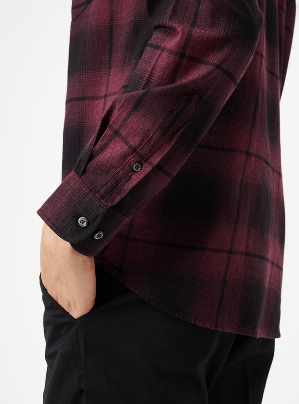Men Slim Fit Checked Casual Shirt