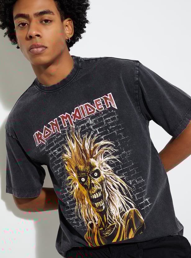 URB_N Men Iron Maiden Print Oversized T-shirt