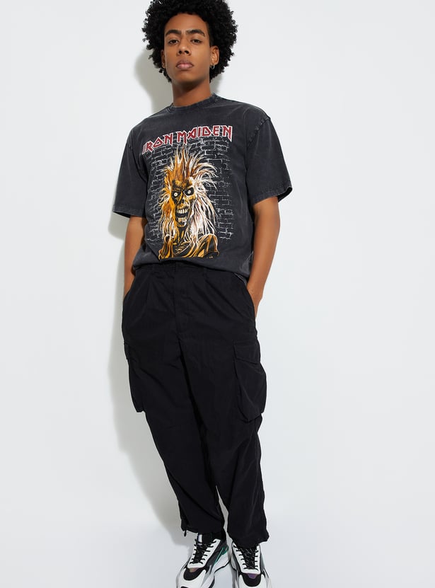 URB_N Men Iron Maiden Print Oversized T-shirt