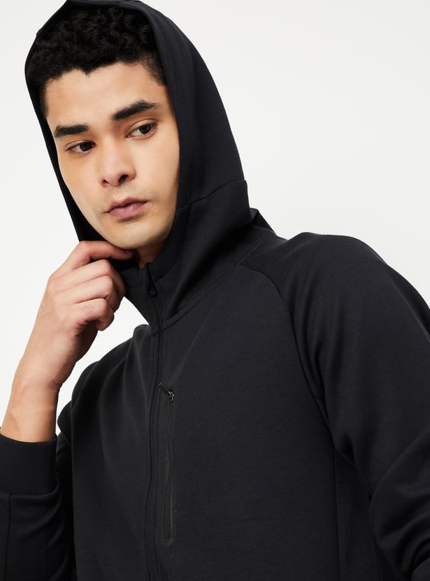 Men Solid Hooded Sweatshirt