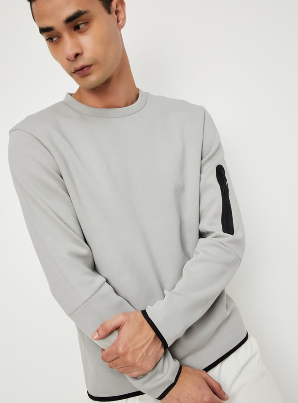 Men Solid Sweatshirt