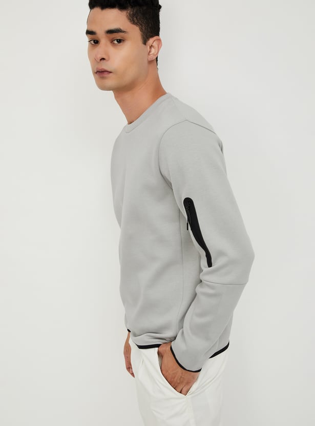 Men Solid Sweatshirt