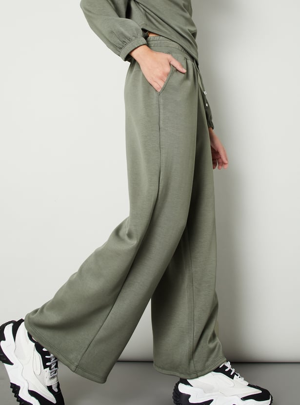Women Solid Sports Track Pants