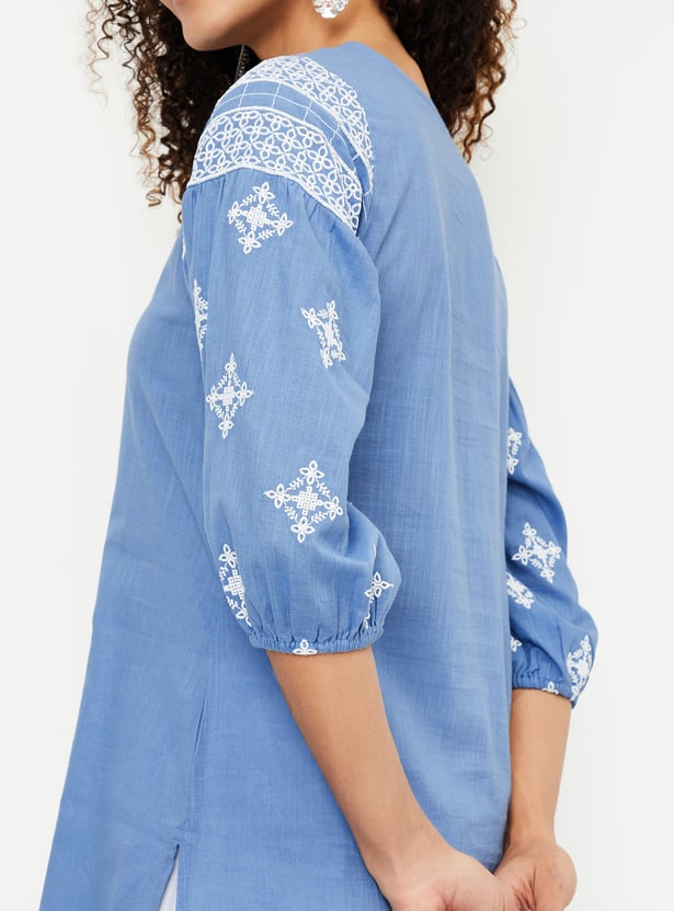 Women Embroidered Sleeve Straight Kurta