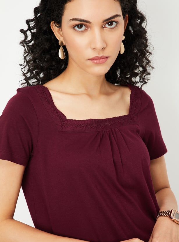 Women Solid Square Neck Top
