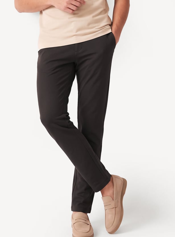 Men Solid Slim Fit Chinos