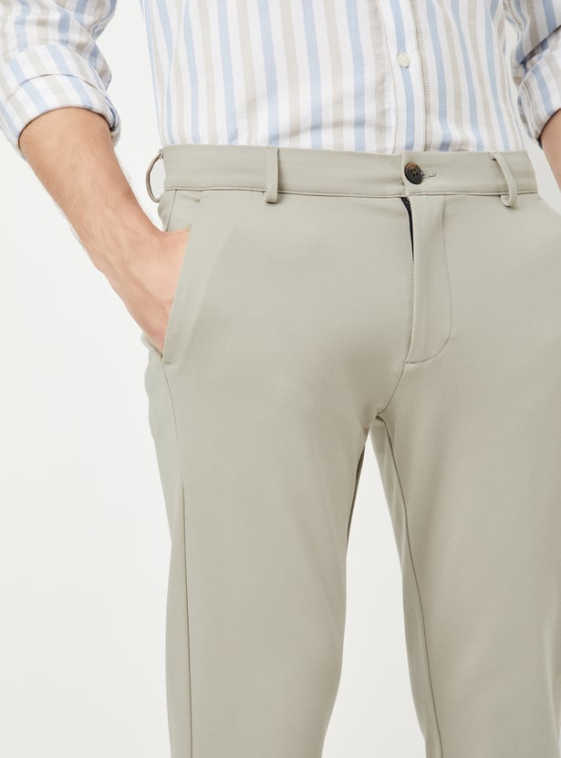 Men Solid Slim Fit Chinos