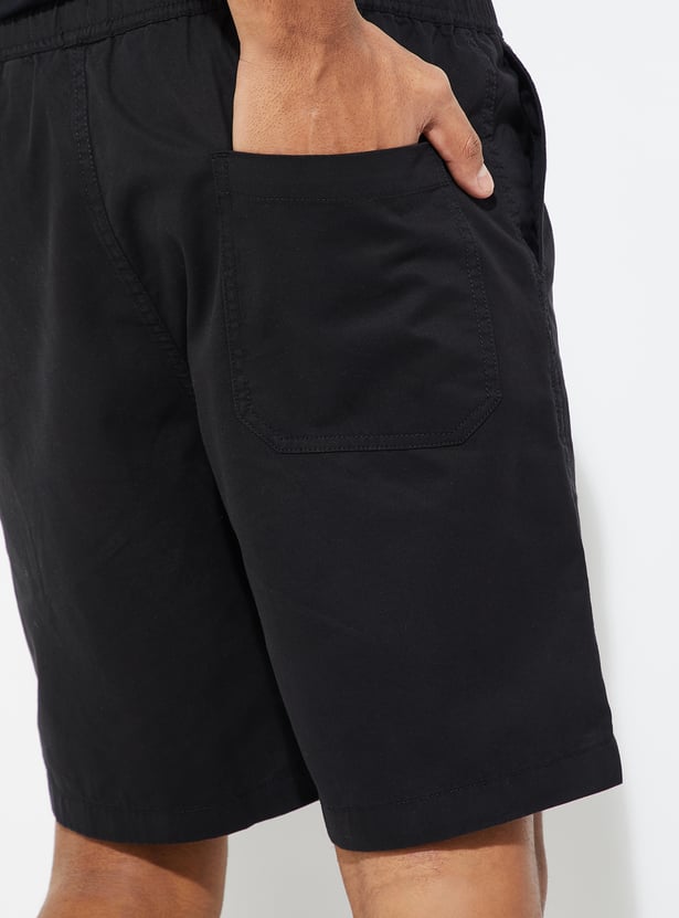 URB_N Men Solid Shorts