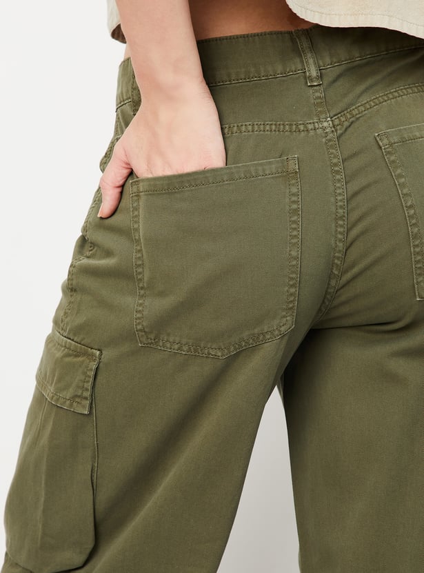 Women Solid Cargo Jeans