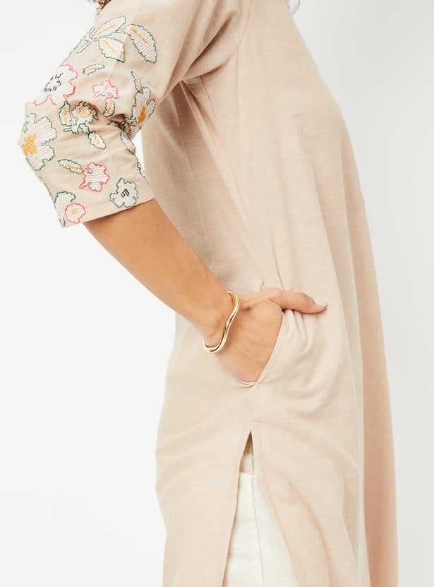 Women Embroidered Straight Kurta