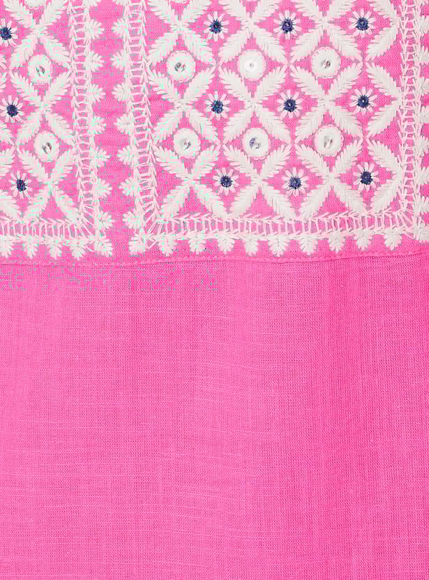 Women Embroidered Straight Kurta