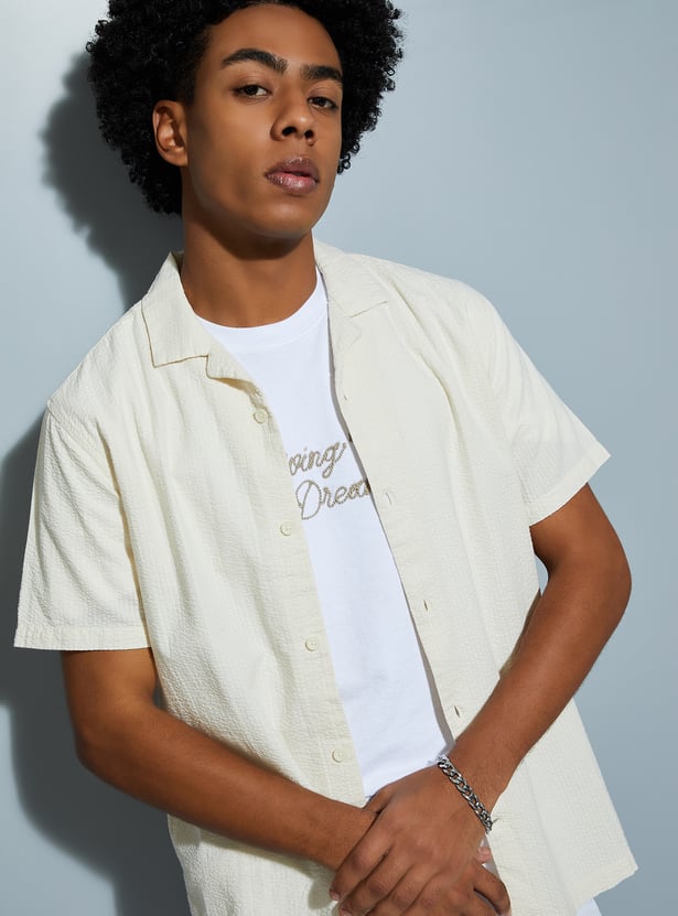 URB_N Men Textured Regular Fit Shirt