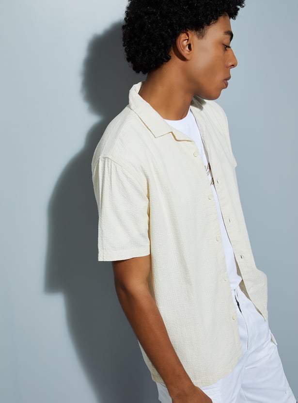 URB_N Men Textured Regular Fit Shirt