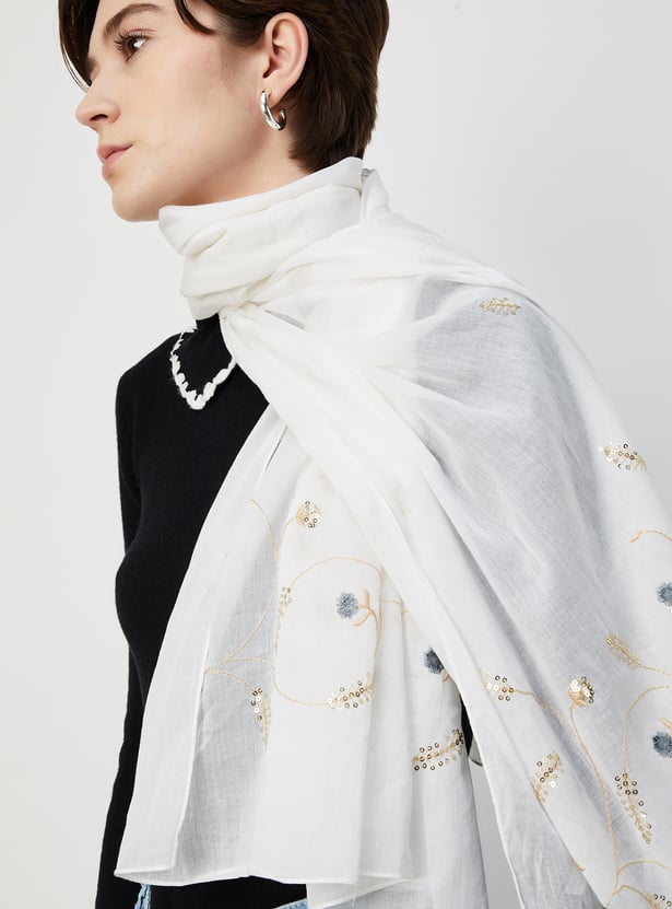 Women Embellished Scarf