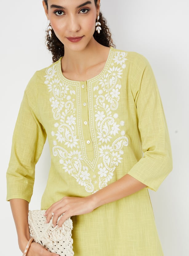 Women Embroidered Straight Kurta Set