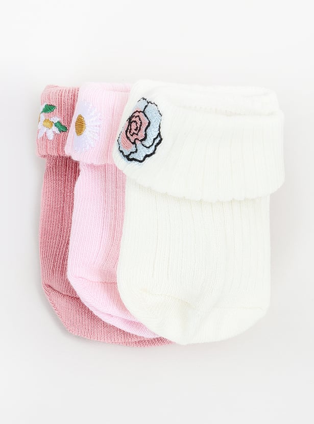 Girls Embroidered Ankle Length Socks - Pack of 3