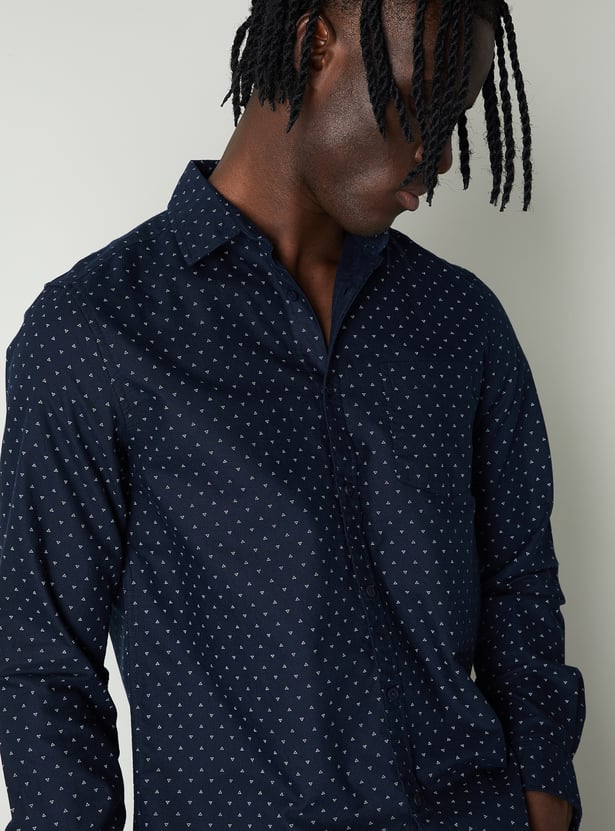 Men Printed Slim Fit Shirt