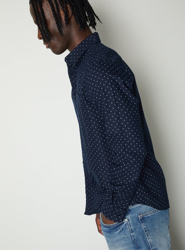 Men Printed Slim Fit Shirt
