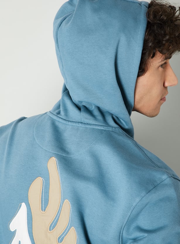 Men Back Applique Hooded Sweatshirt