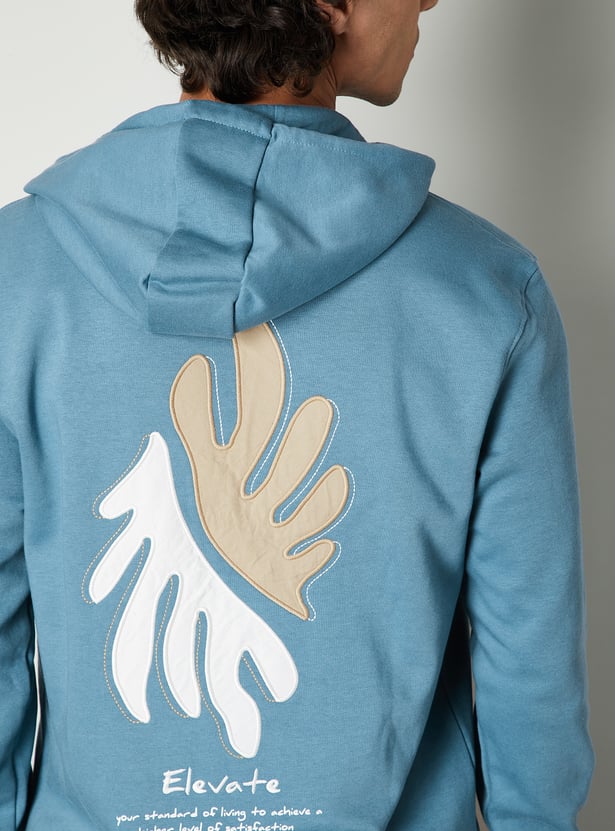 Men Back Applique Hooded Sweatshirt