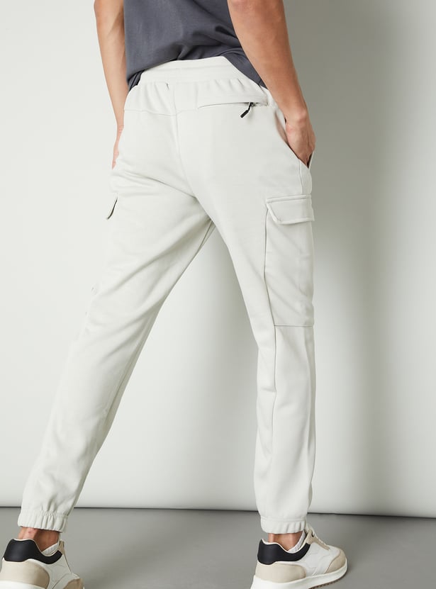 Men Solid Sports Cargo Joggers