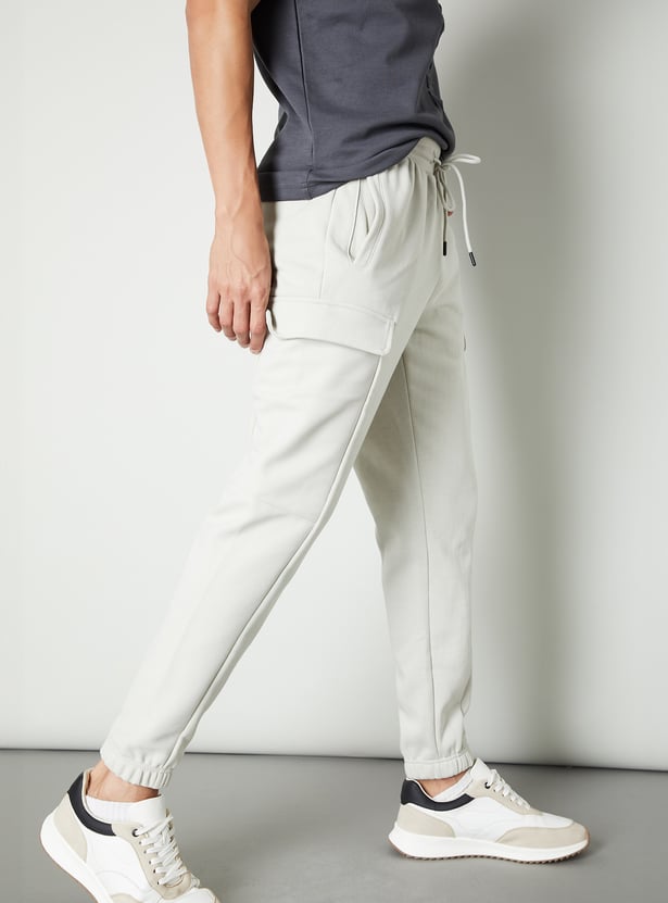 Men Solid Sports Cargo Joggers