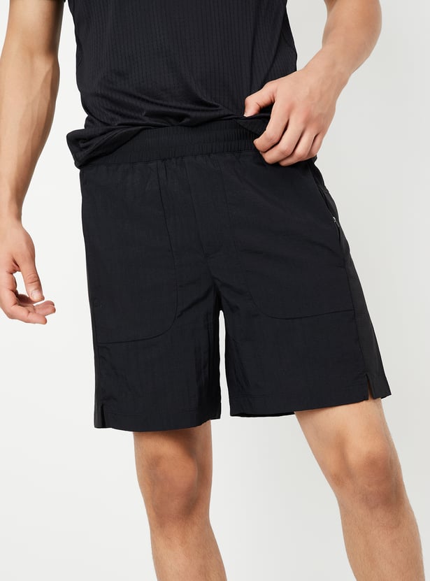 Men Solid Active Shorts