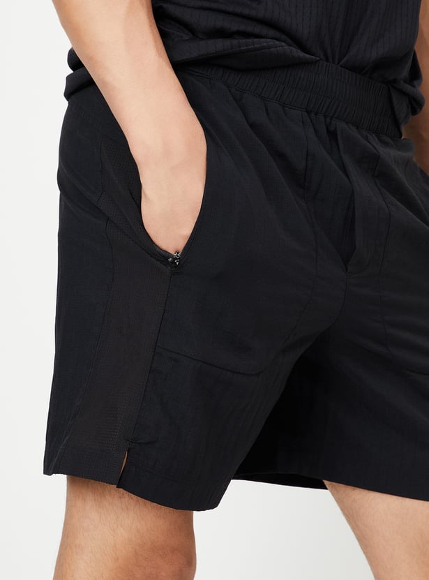 Men Solid Active Shorts