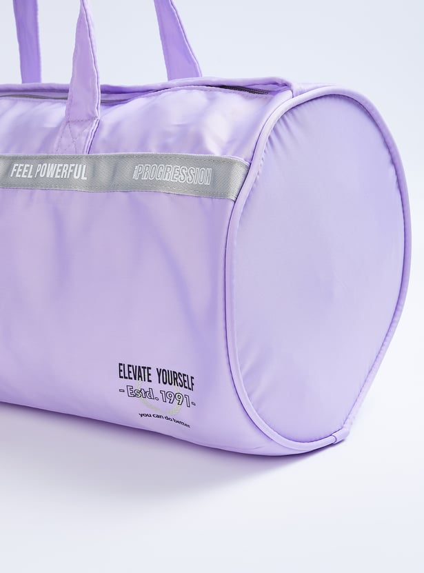 Women Textured Duffle Bag