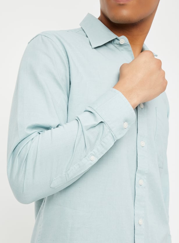 Men Solid Slim Fit Shirt