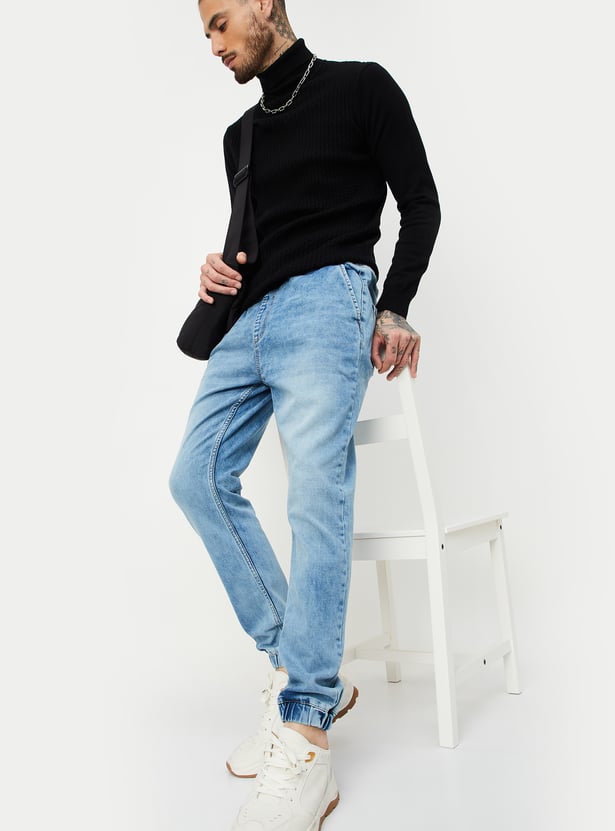 Men Washed Carrot Fit Jogger Jeans