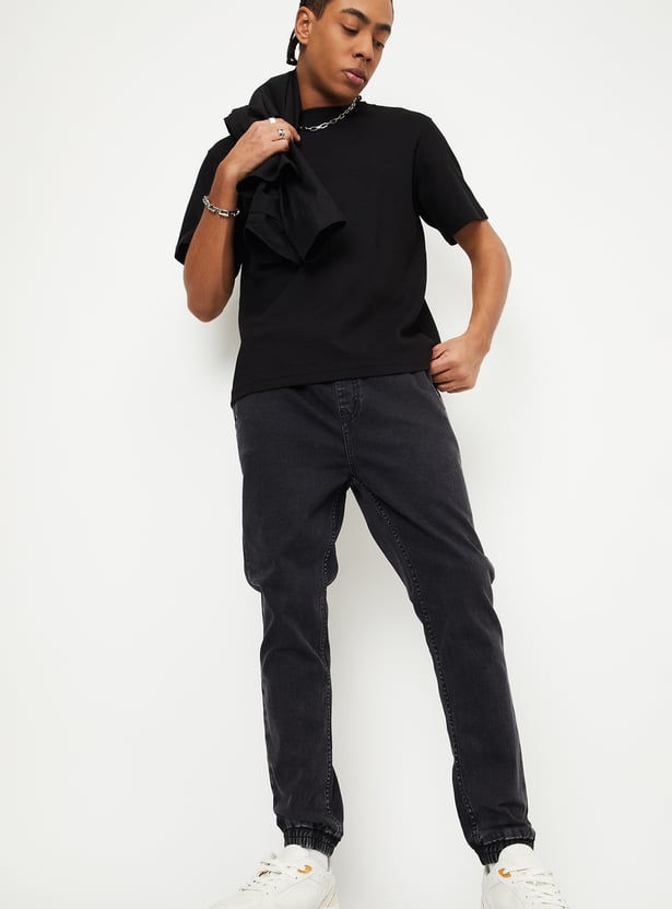 Men Washed Carrot Fit Jogger Jeans