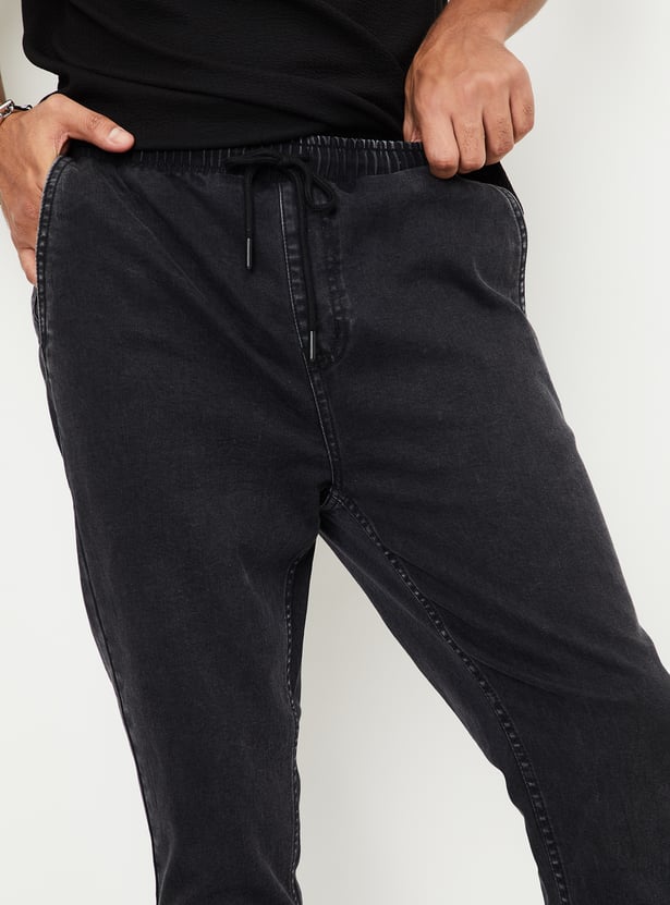 Men Washed Carrot Fit Jogger Jeans