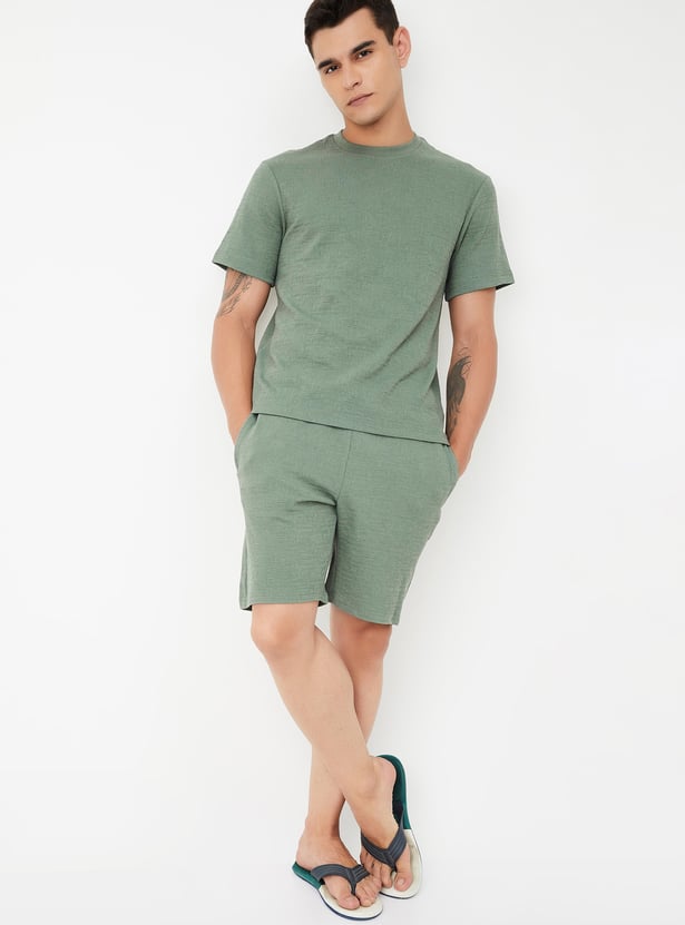 Men Textured T-shirt