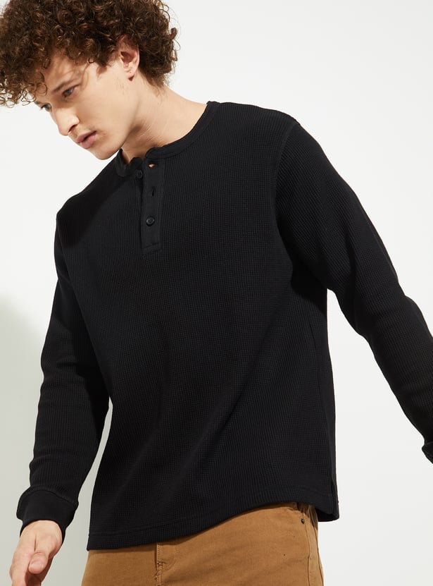 URB_N Men Ribbed Henley T-shirt