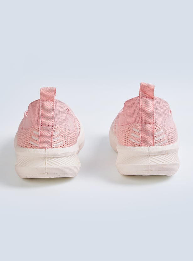 Buy Girls Mesh Sports Sneakers Online at just Rs. 499.0