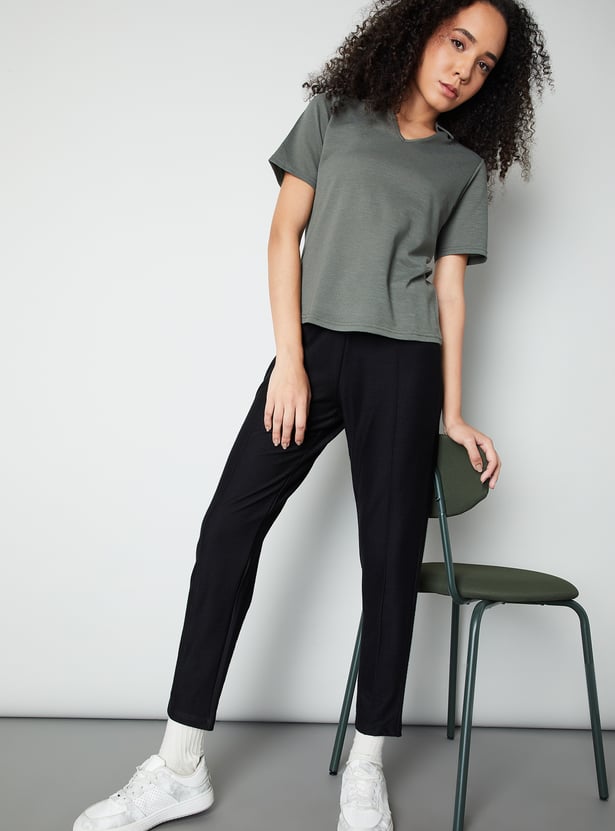 Women Textured Trousers