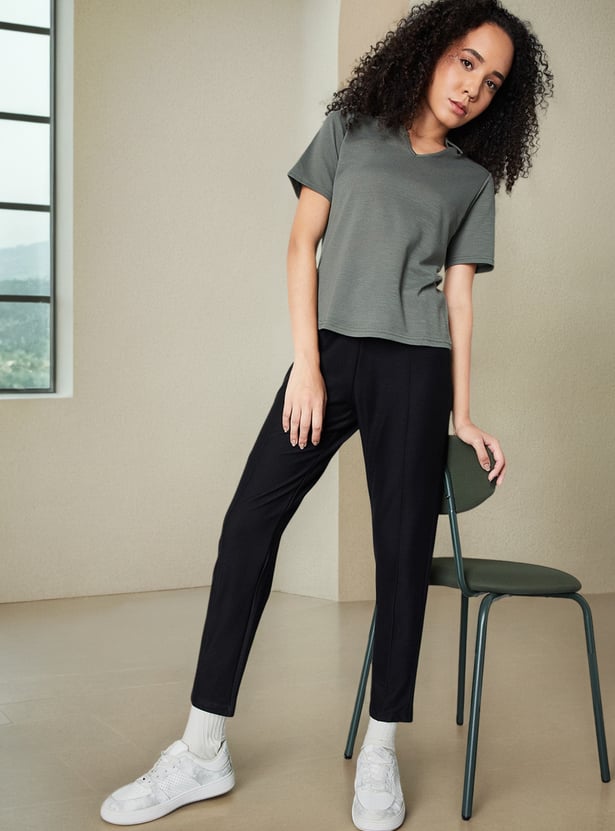 Women Textured Trousers