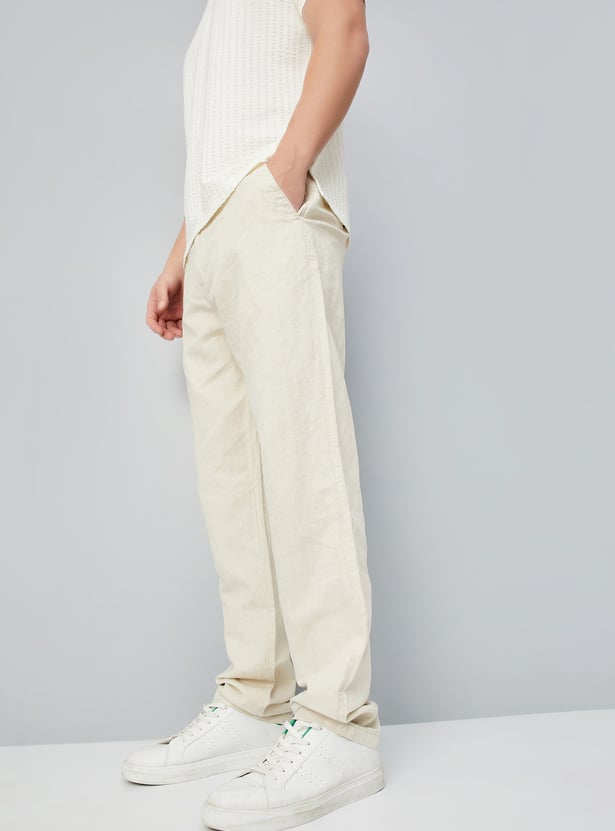 Men Solid Slim Fit Linen Chinos